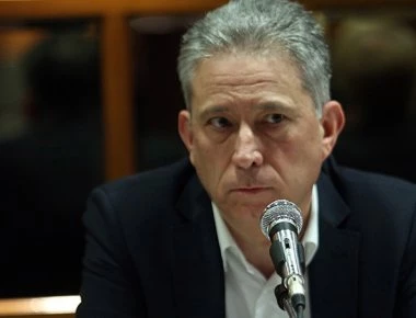 Κ. Χρυσόγονος: Όμηροι οι Έλληνες στρατιωτικοί - Άστοχη η ονομασία «Gorna Makedonija»